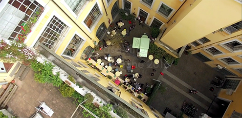 A view of the courtyard of CasaVitra
