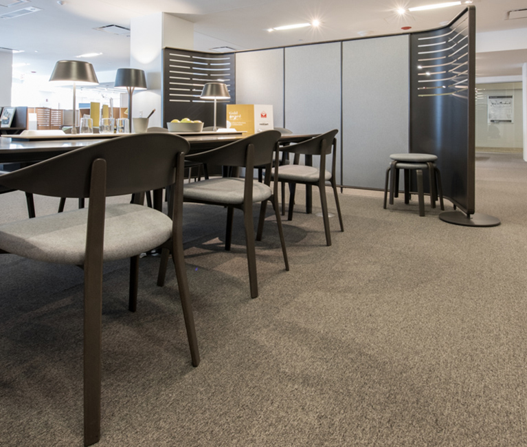 2016.0620. Best of Comp8a.Large Conference Enclosure