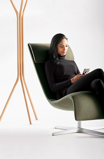 Zones Lounge Chair and coat rack. Photography courtesy of Teknion