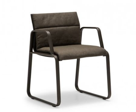 Aire Chair