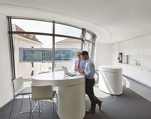 2016.0725.Siemens20.PantryAndMeetingSpace