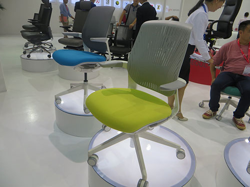 Fursys new Flight chair